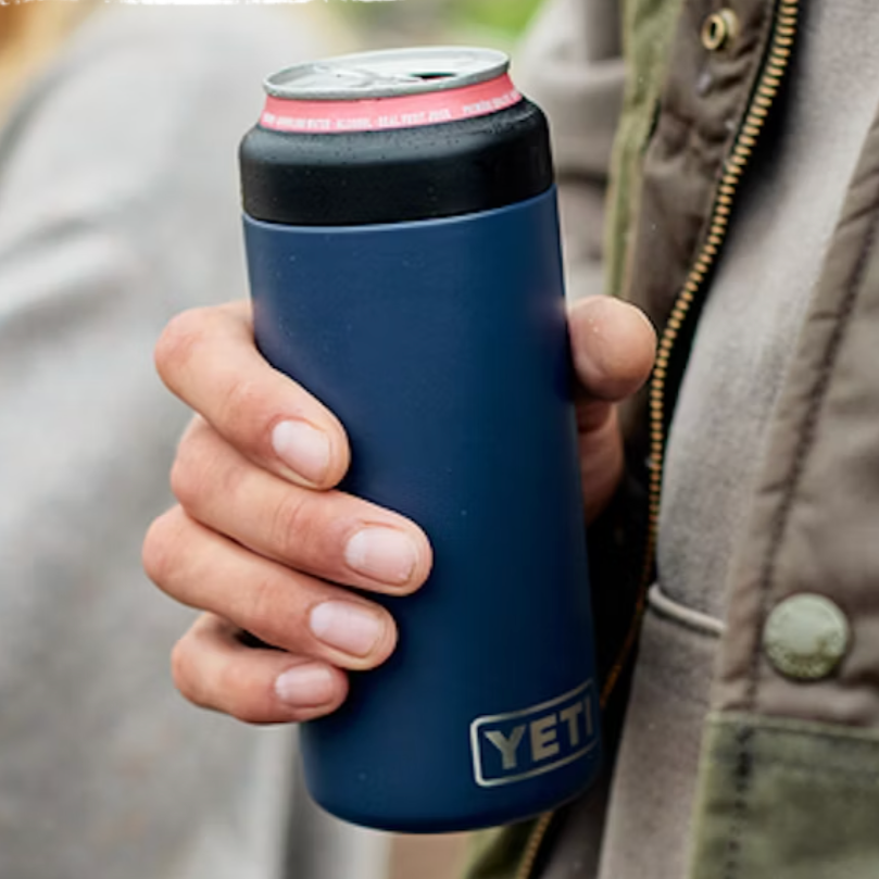 YETI RAMBLER CAN COOLER SLIM 12oz