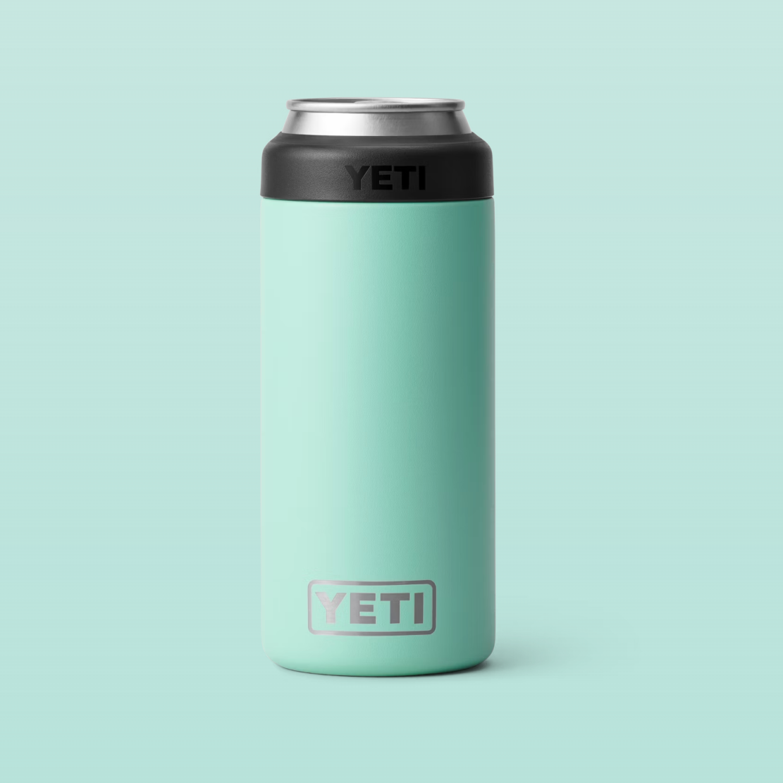 YETI RAMBLER CAN COOLER SLIM 12oz