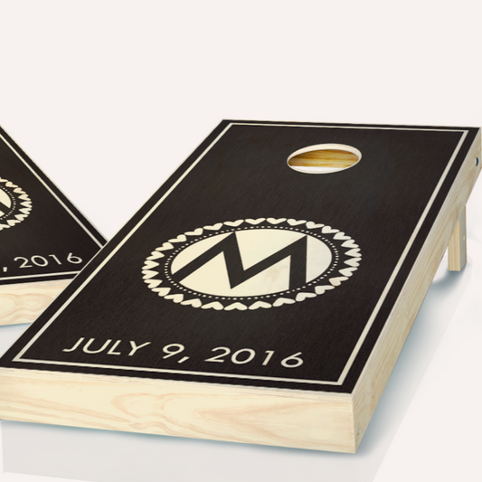 CORNHOLE SET - Circle Monogram Ebony