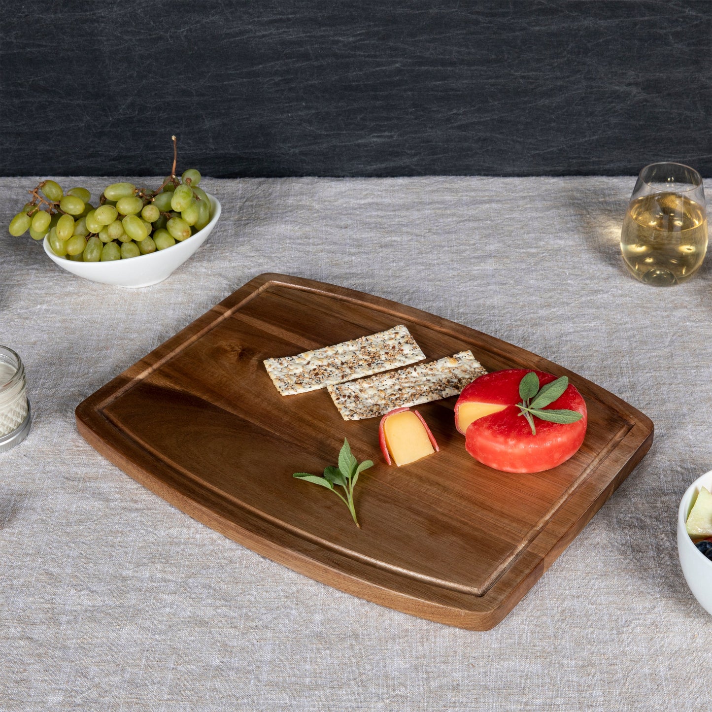 ACACIA CUTTING BOARD