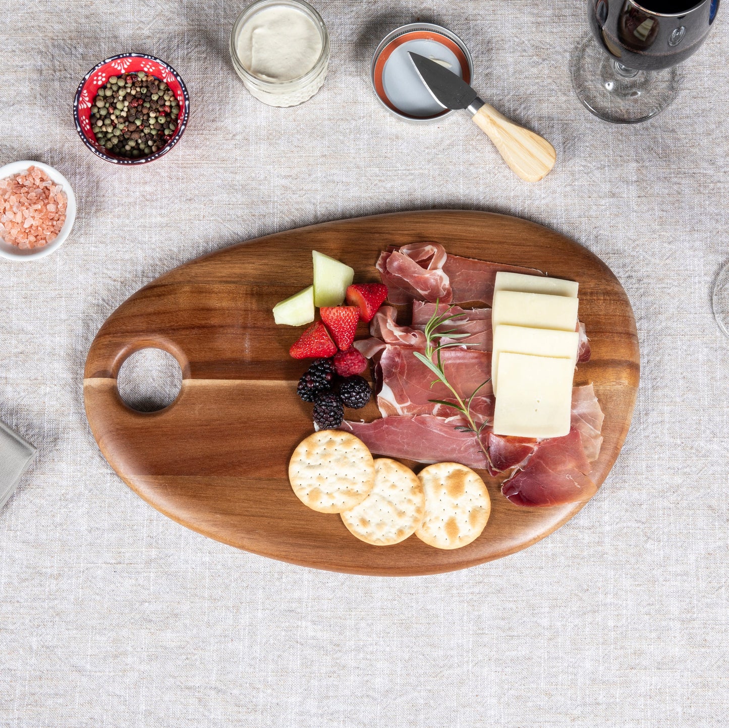 PEBBLE SHAPED ACACIA SERVING BOARD