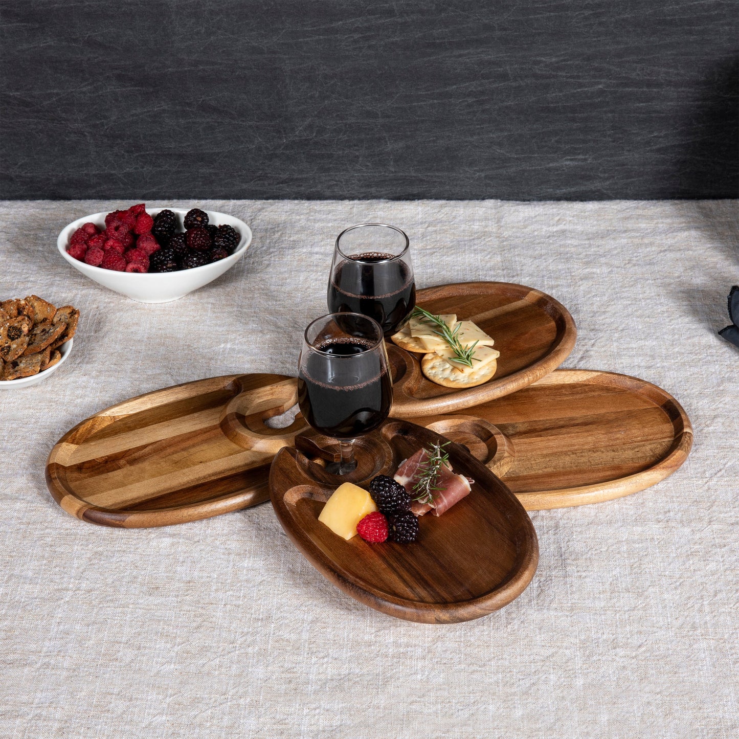 WINE APPETIZER PLATE SET OF 4